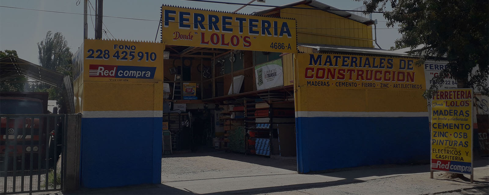 Ferretería por fuera